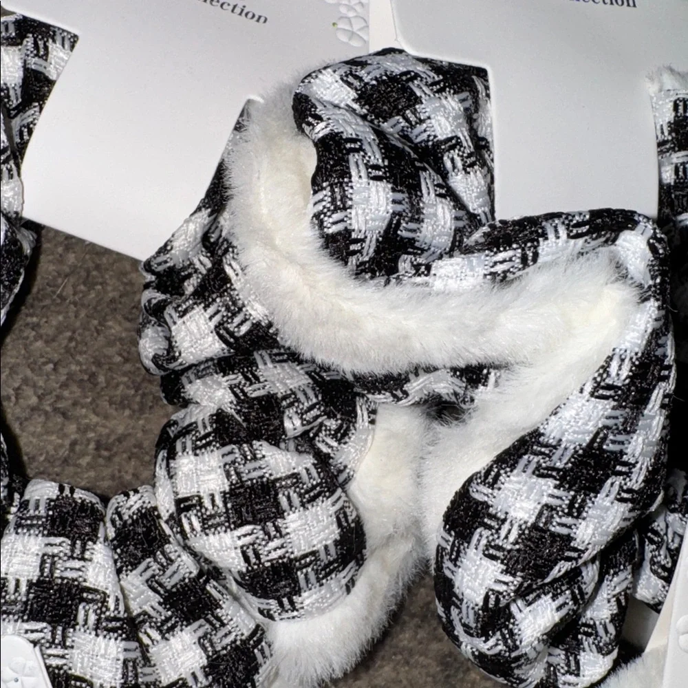 Stylish‎ Houndstooth and Plaid Hair Scrunchies